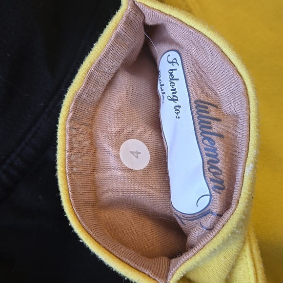 Lululemon Crop Yellow Leggings Size 4 - Picture 5 of 5